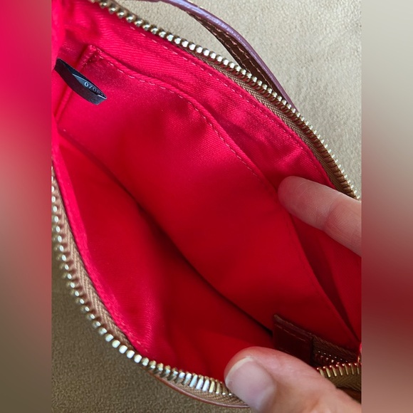 DOONEY & BOURKE NFL Patriots Football Team Fan Small Clutch Wristlet - Picture 6 of 9